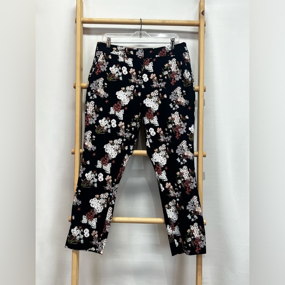 CAROLINA BELLE Black floral‎ ankle pants size 10. - Picture 5 of 10